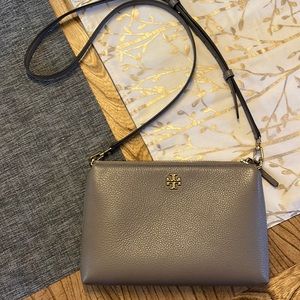 Kira Pebbled Leather Wallet Crossbody Bag